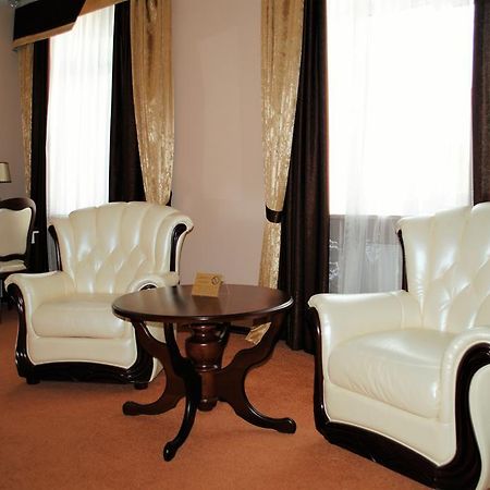 Gubernsky Hotel Minsk Ngoại thất bức ảnh
